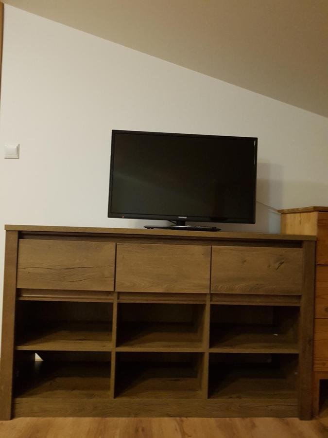 Hostel Mleczna - Metro Zacisze Warszawa Exteriör bild